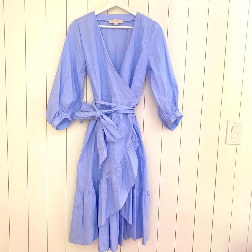 Loft ruffle wrap dress size 6